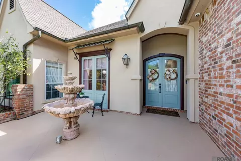 6905 Dianthus, Baton Rouge, LA 70817