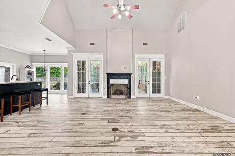 Living - 33798 Cane Market Rd, Walker, LA 70785 photo 2 of 3