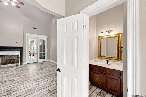 Entry Way - 33798 Cane Market Rd, Walker, LA 70785 photo 2 of 3