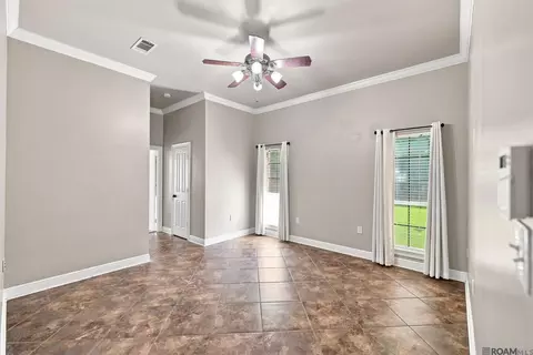 Living - 33798 Cane Market Rd, Walker, LA 70785 photo 3 of 3