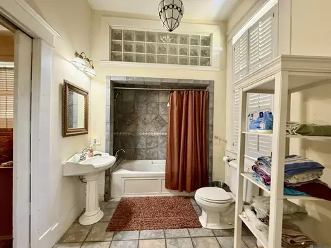 Bath - 503 Madison St, Natchez, MS 39120 photo 1 of 2