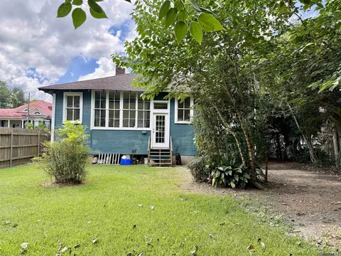 Exterior - 503 Madison St, Natchez, MS 39120 photo 5 of 8