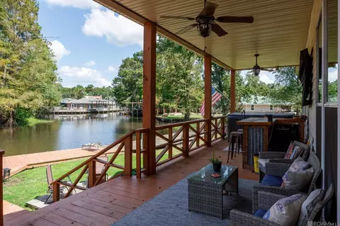 Exterior - 31792 River Pines Dr, Springfield, LA 70462 photo 7 of 16
