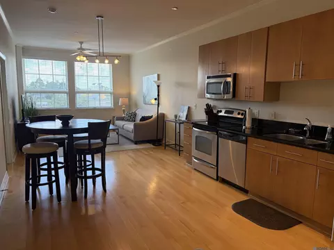 7707 Bluebonnet Blvd # 309, Baton Rouge, LA 70810