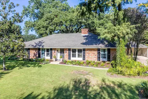 2049 Columbine St, Baton Rouge, LA 70808