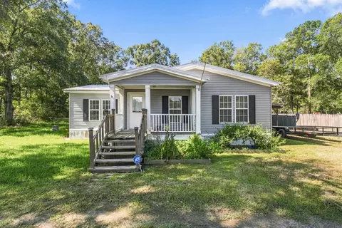 28600 George White Rd, Holden, LA 70744