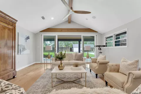 5926 Menlo Dr, Baton Rouge, LA 70808
