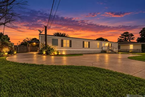326 N Airline Ave, Gramercy, LA 70052