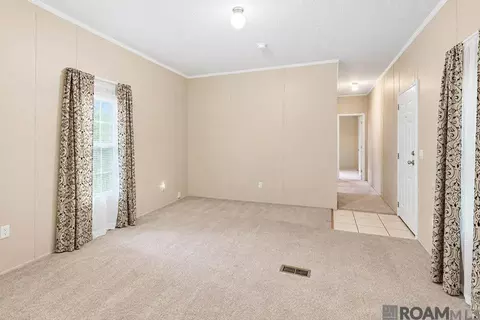 Living - 13446 Brannon St, Walker, LA 70785 photo 1 of 2