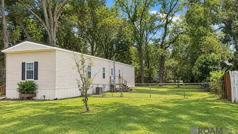 Exterior - 13446 Brannon St, Walker, LA 70785 photo 2 of 2