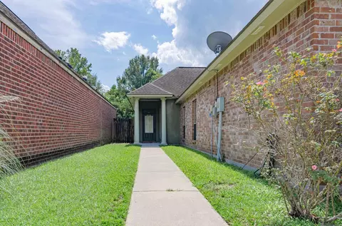 9614 Summer Pointe Ave, Baton Rouge, LA 70810