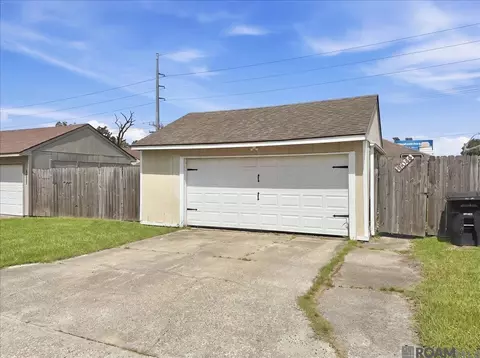 16044 S Harrells Ferry Rd, Baton Rouge, LA 70816