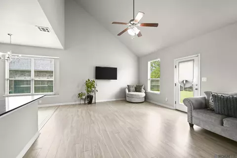 10709 Braves Ave, Denham Springs, LA 70726