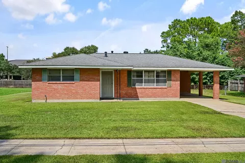 8435 N Essen Heights Ct, Baton Rouge, LA 70809