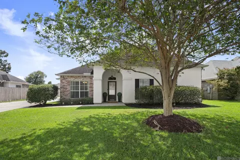 36305 Crestway Ave, Prairieville, LA 70769