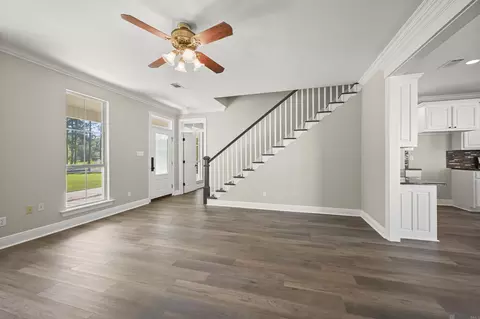 Living - 32787 Duff Rd, Walker, LA 70785 photo 2 of 7