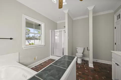Bath - 32787 Duff Rd, Walker, LA 70785 photo 3 of 6