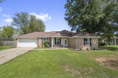 43304 S Henderson Ave, Prairieville, LA 70769
