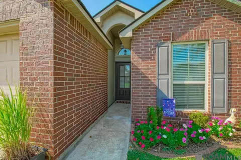 22775 Cabo Ln, Denham Springs, LA 70726