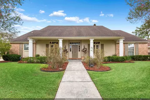 12472 Fairhaven Dr, Baton Rouge, LA 70815