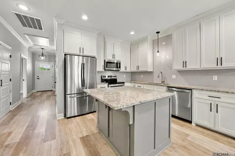 33788 La Hwy 16 # 8A, Denham Springs, LA 70706