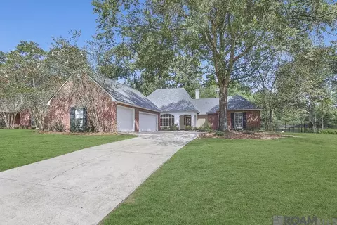 18141 Rolling Wood Dr, Baton Rouge, LA 70817