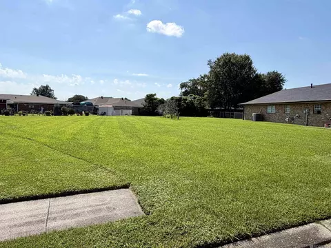 2018 Ray Dr, Houma, LA 70363 photo 5