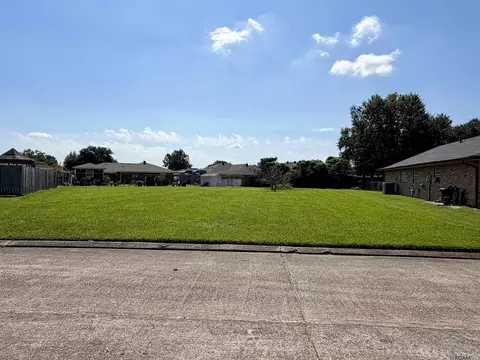 2018 Ray Dr, Houma, LA 70363