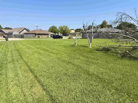 2018 Ray Dr, Houma, LA 70363 photo 2
