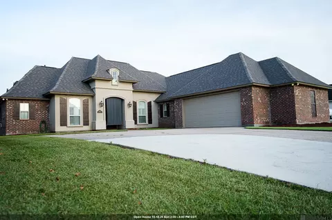 6162 Pelican Crossing Dr, Gonzales, LA 70737