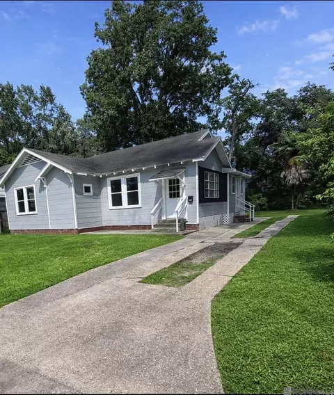 2136 N 16th St, Baton Rouge, LA 70802