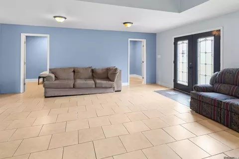Entry Way - 905 Sinbad St, Baker, LA 70714 photo 2 of 4