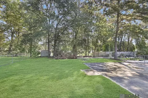 Exterior - 29796 A Burns Ln, Walker, LA 70785 photo 1 of 5
