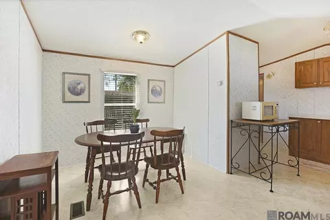 Dining - 29796 A Burns Ln, Walker, LA 70785 photo 1 of 1