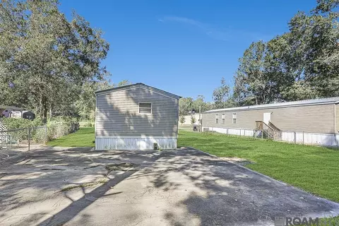 Exterior - 29796 A Burns Ln, Walker, LA 70785 photo 3 of 5