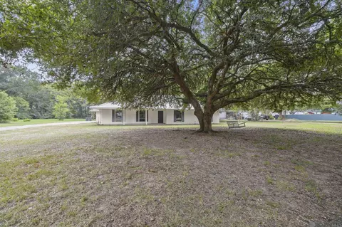 Exterior - 15316 Libra Ave, Pride, LA 70770 photo 1 of 6