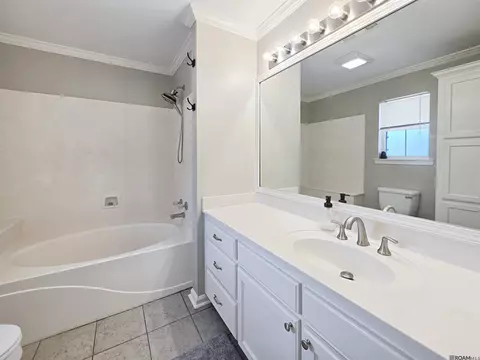 Bath - 13492 Prairie Ln, Walker, LA 70785 photo 3 of 3