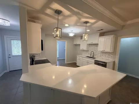 Kitchen - 801 Chemin Dr, Baker, LA 70714 photo 2 of 5