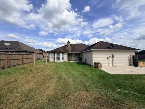 Exterior - 801 Chemin Dr, Baker, LA 70714 photo 4 of 4