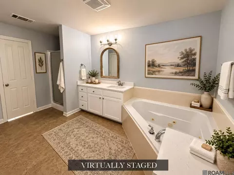 Bath - 801 Chemin Dr, Baker, LA 70714 photo 2 of 5