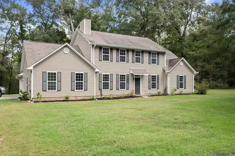 9839 Byrnes Rd, Saint Francisville, LA 70775