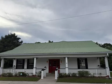 58416 Bayou Rd, Plaquemine, LA 70764