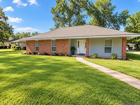 921 Jane Dr, Denham Springs, LA 70726