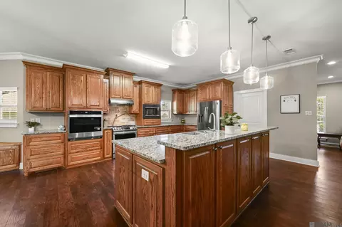 Kitchen - 13823 Cayuga Dr, Baker, LA 70714 photo 3 of 5