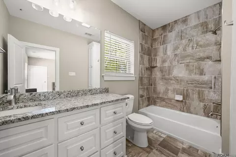 Bath - 13823 Cayuga Dr, Baker, LA 70714 photo 4 of 4