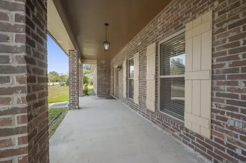 Exterior - 13823 Cayuga Dr, Baker, LA 70714 photo 3 of 7