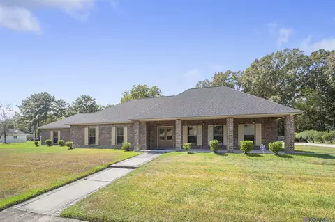 Exterior - 13823 Cayuga Dr, Baker, LA 70714 photo 2 of 7