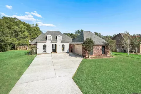 33990 Renee Ave, Denham Springs, LA 70706