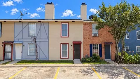 8091 Bayou Fountain Ave # 102, Baton Rouge, LA 70820