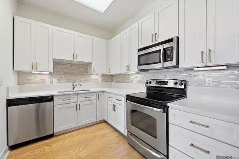 7707 Bluebonnet Blvd # 226, Baton Rouge, LA 70810